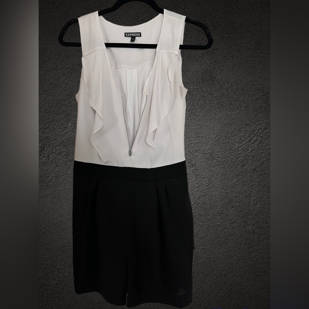 Express Black and White Romper size 4